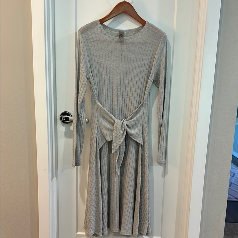 Go Couture Gray Ribbed Tie Front Dress